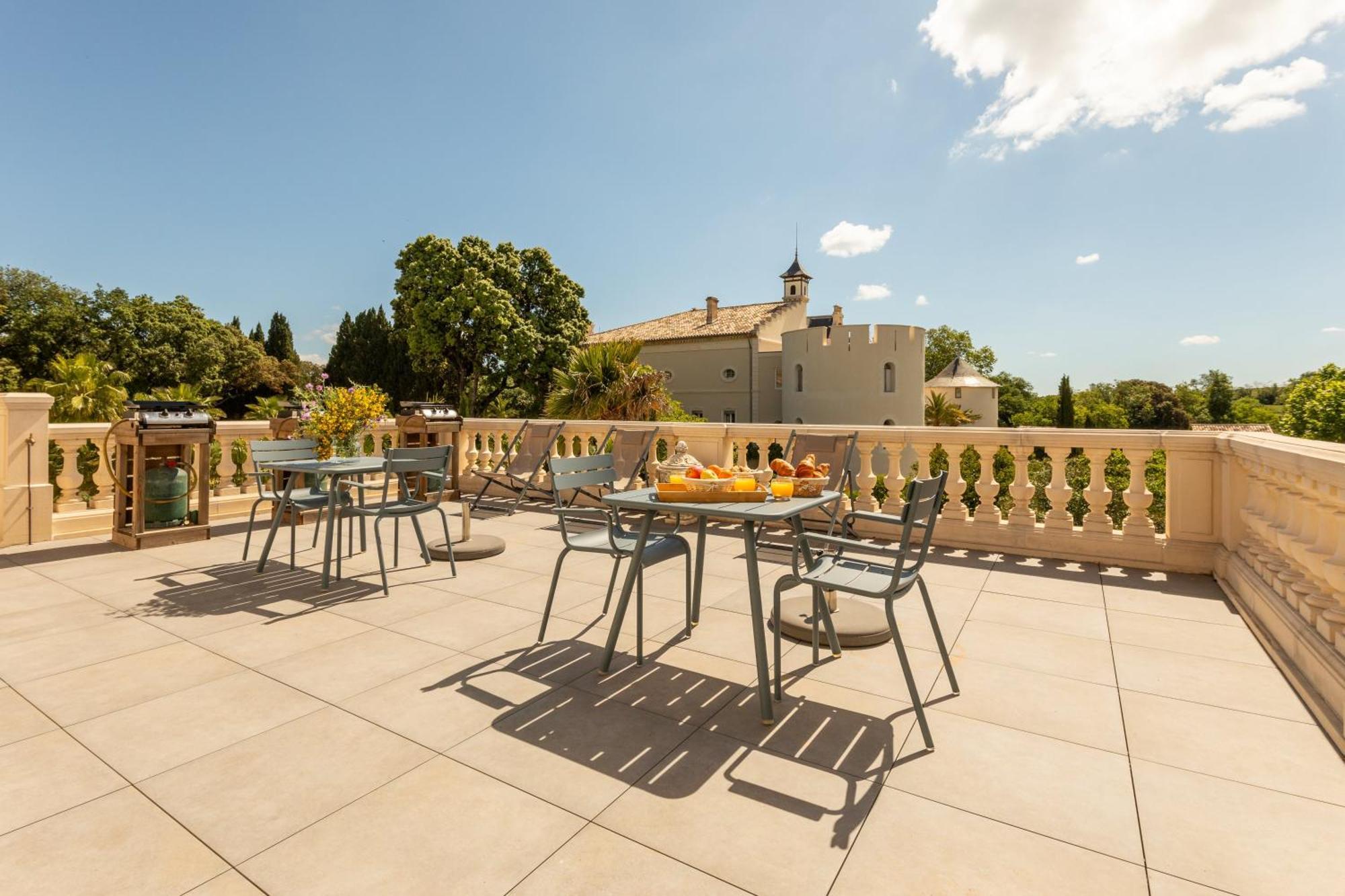 Chateau Hermitage De Combas Aparthotel Servian Exterior photo