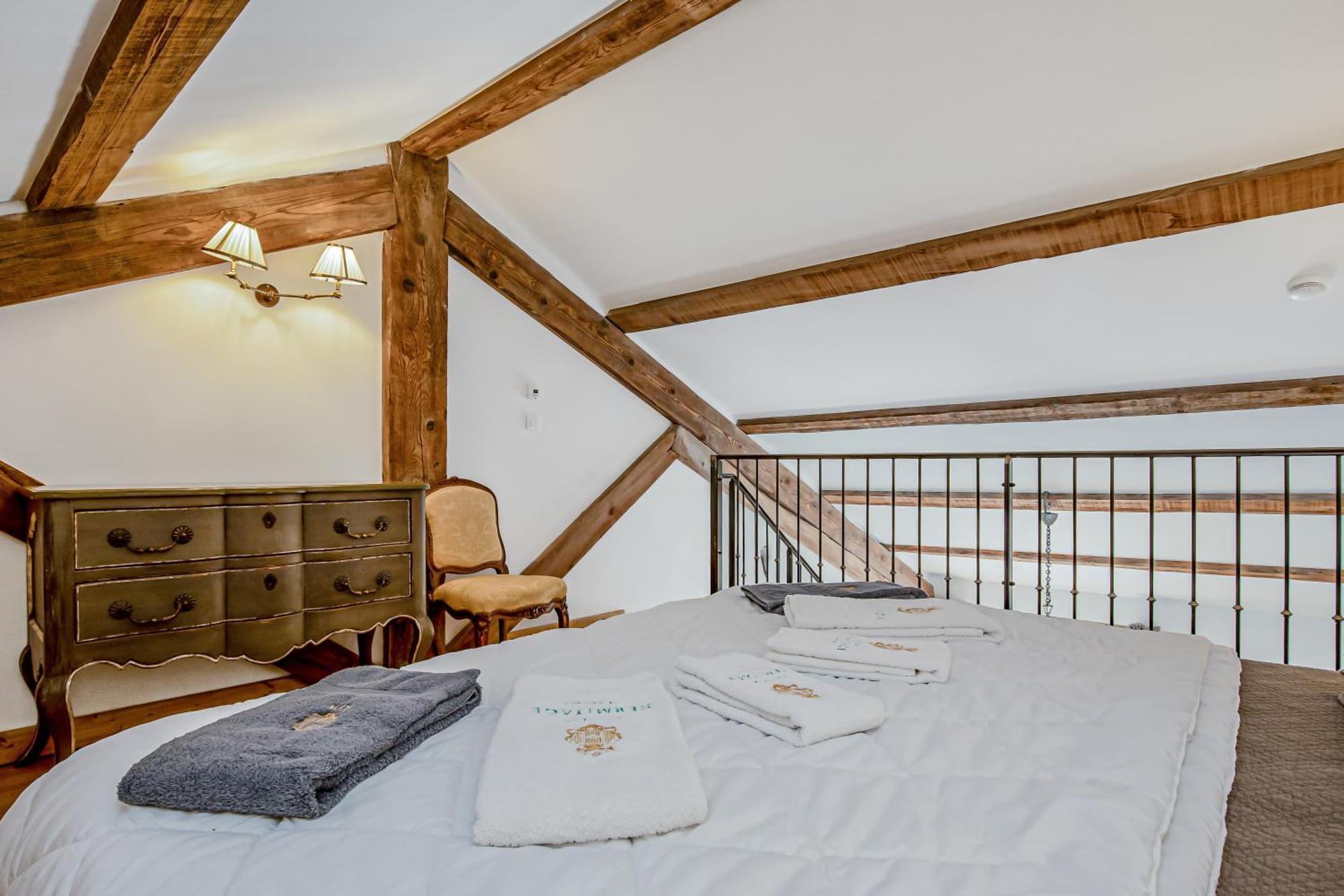Chateau Hermitage De Combas Aparthotel Servian Room photo