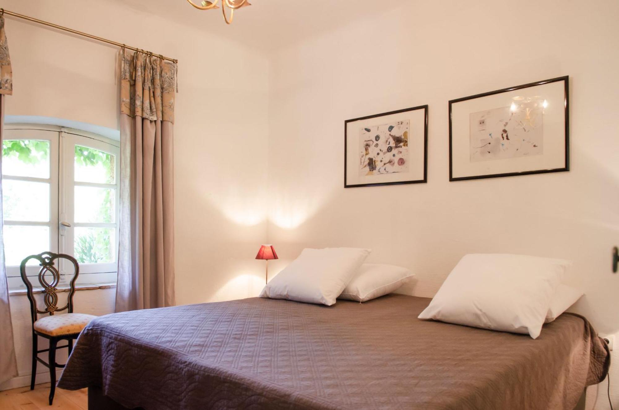 Chateau Hermitage De Combas Aparthotel Servian Exterior photo